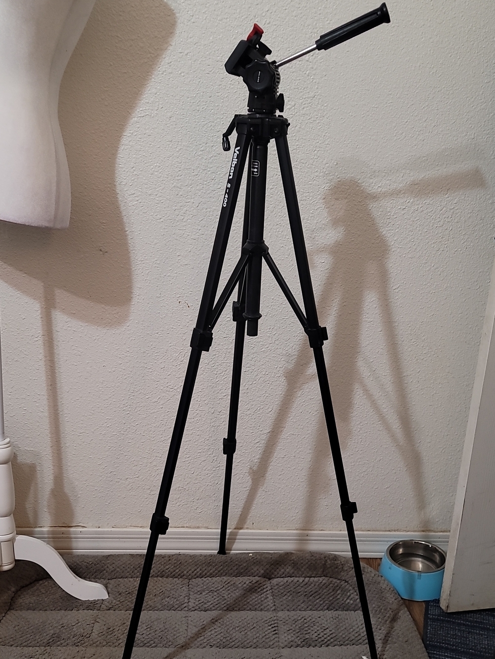 Velbon S-400 Deluxe Tripod with 3 Way Quick Release Panhead